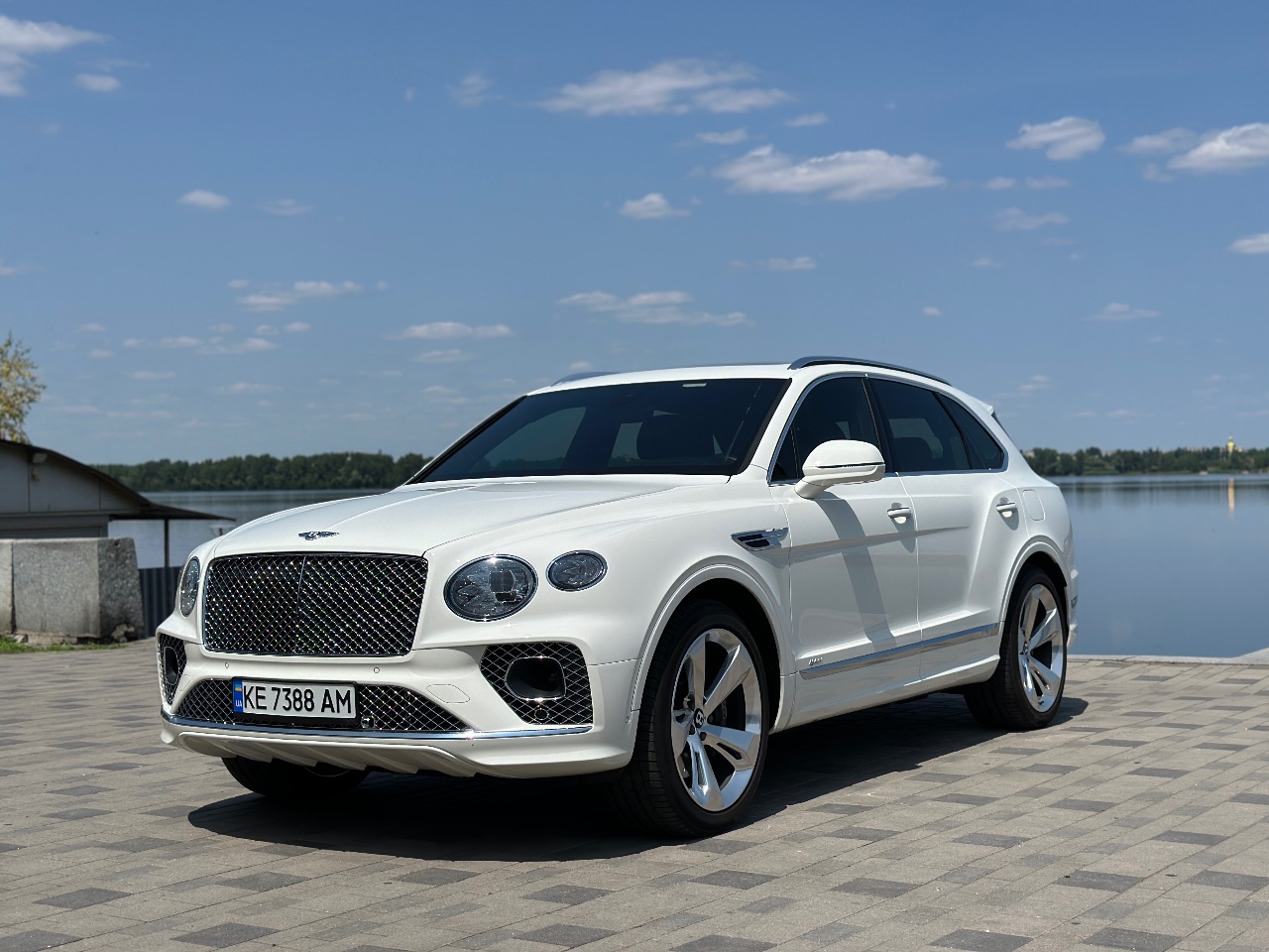 Bentley Bentayga - фото 3