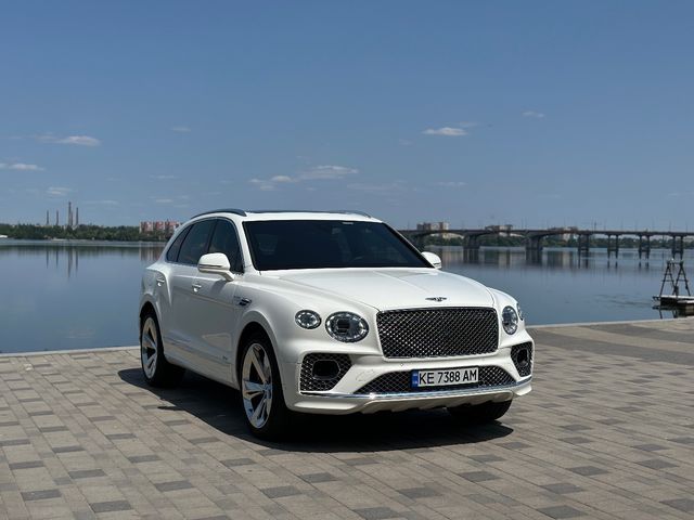 Bentley Bentayga - фото 1