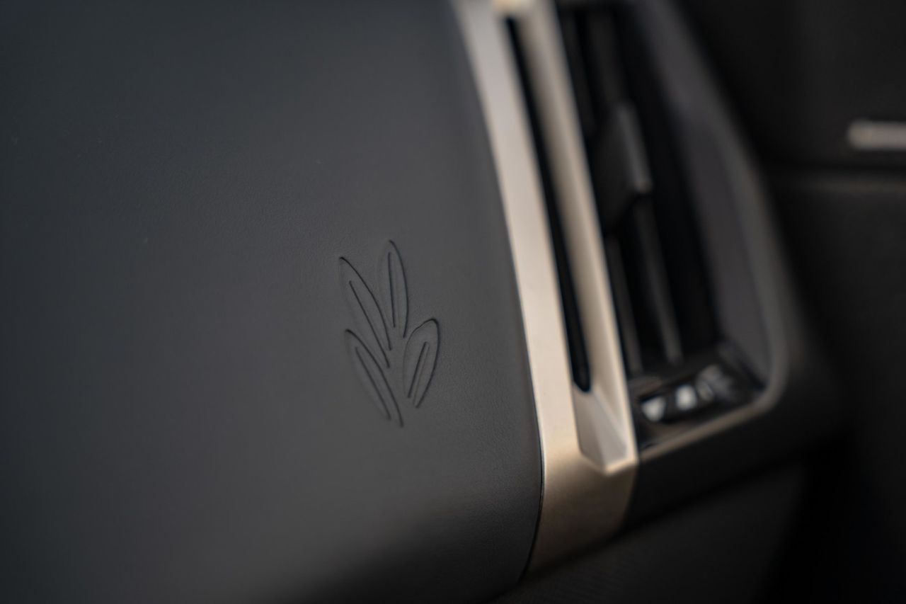 BMW iX - фото 41