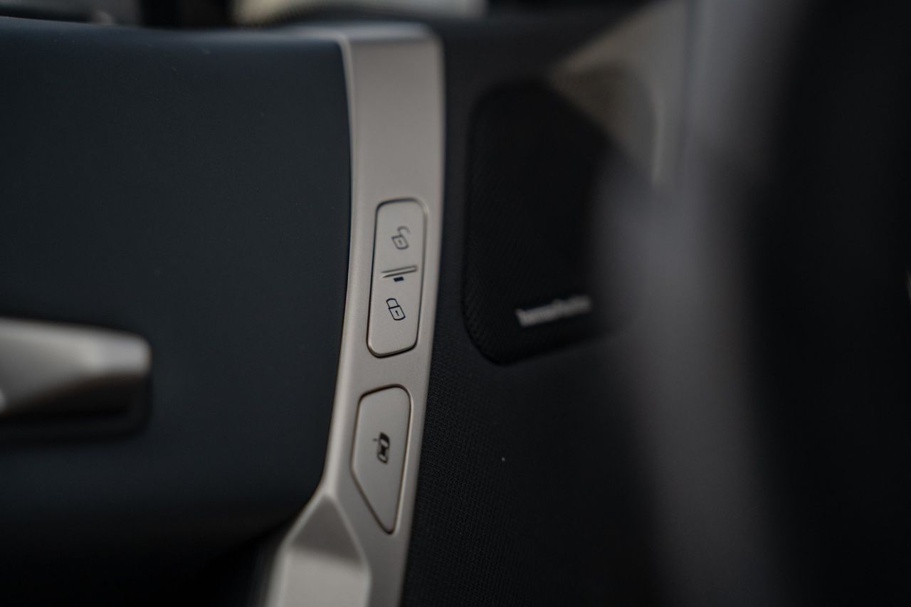 BMW iX - фото 22