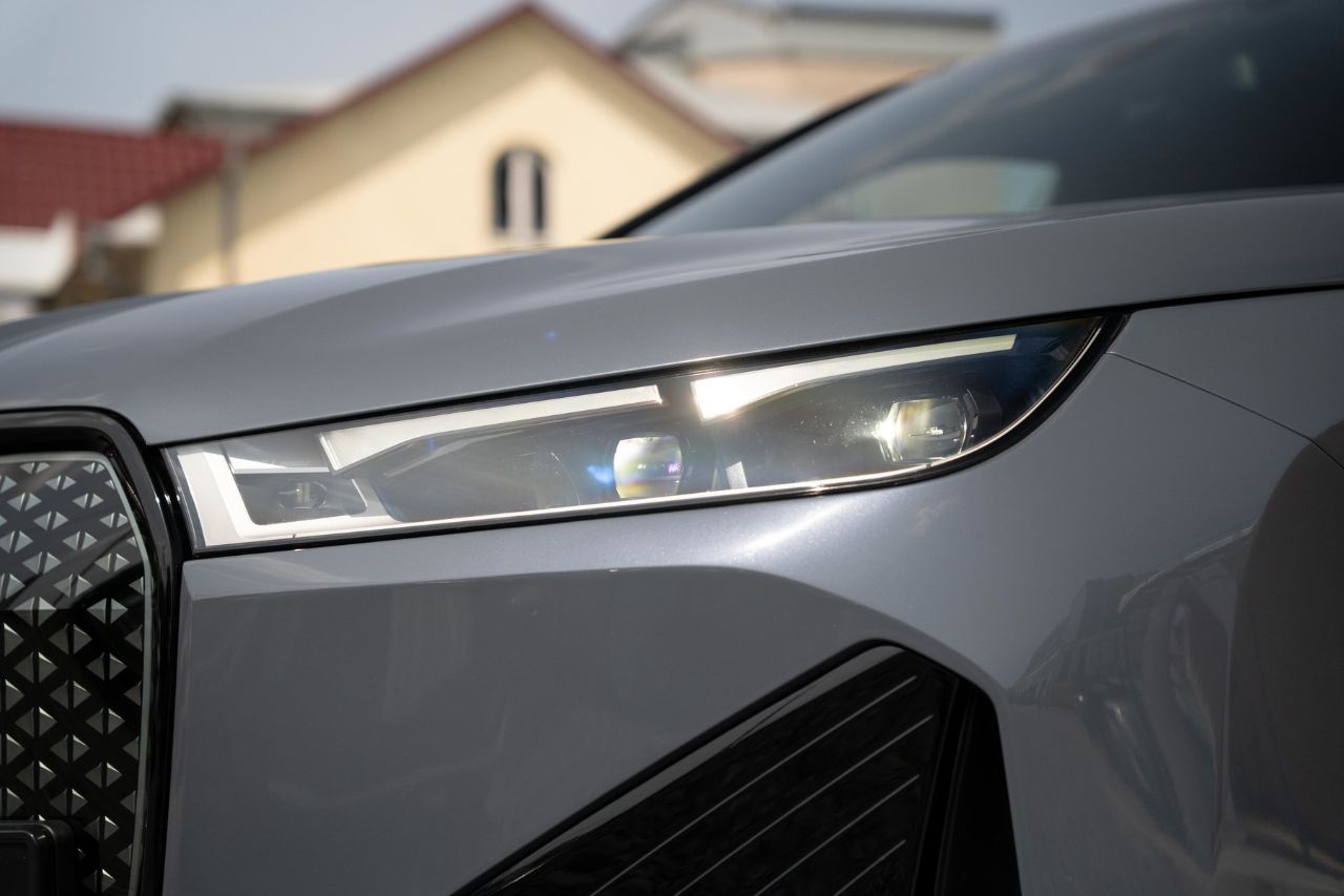 BMW iX - фото 12