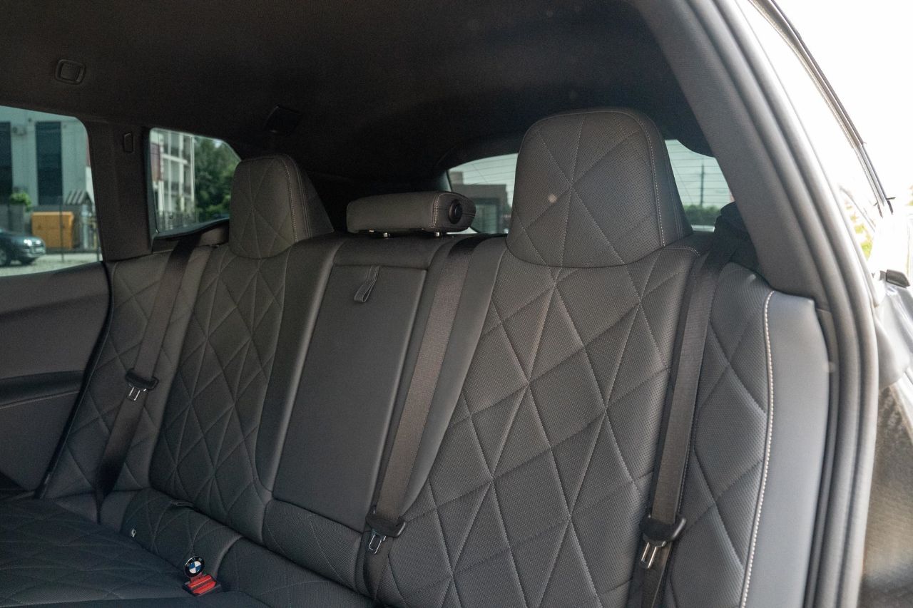 BMW iX - фото 45