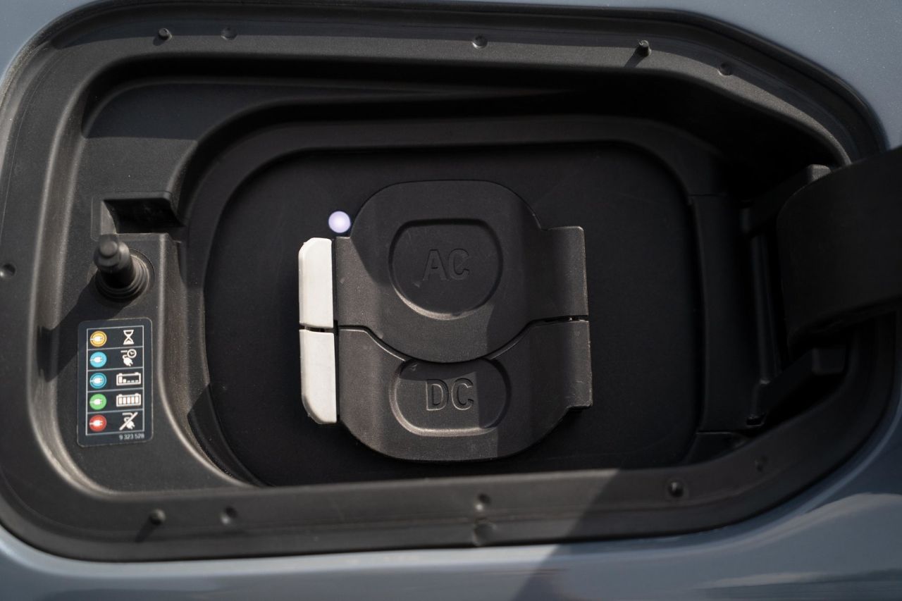 BMW iX - фото 49