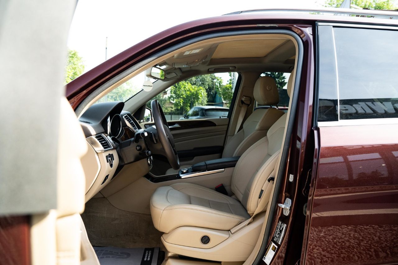 Mercedes-Benz M-Класс - фото 17