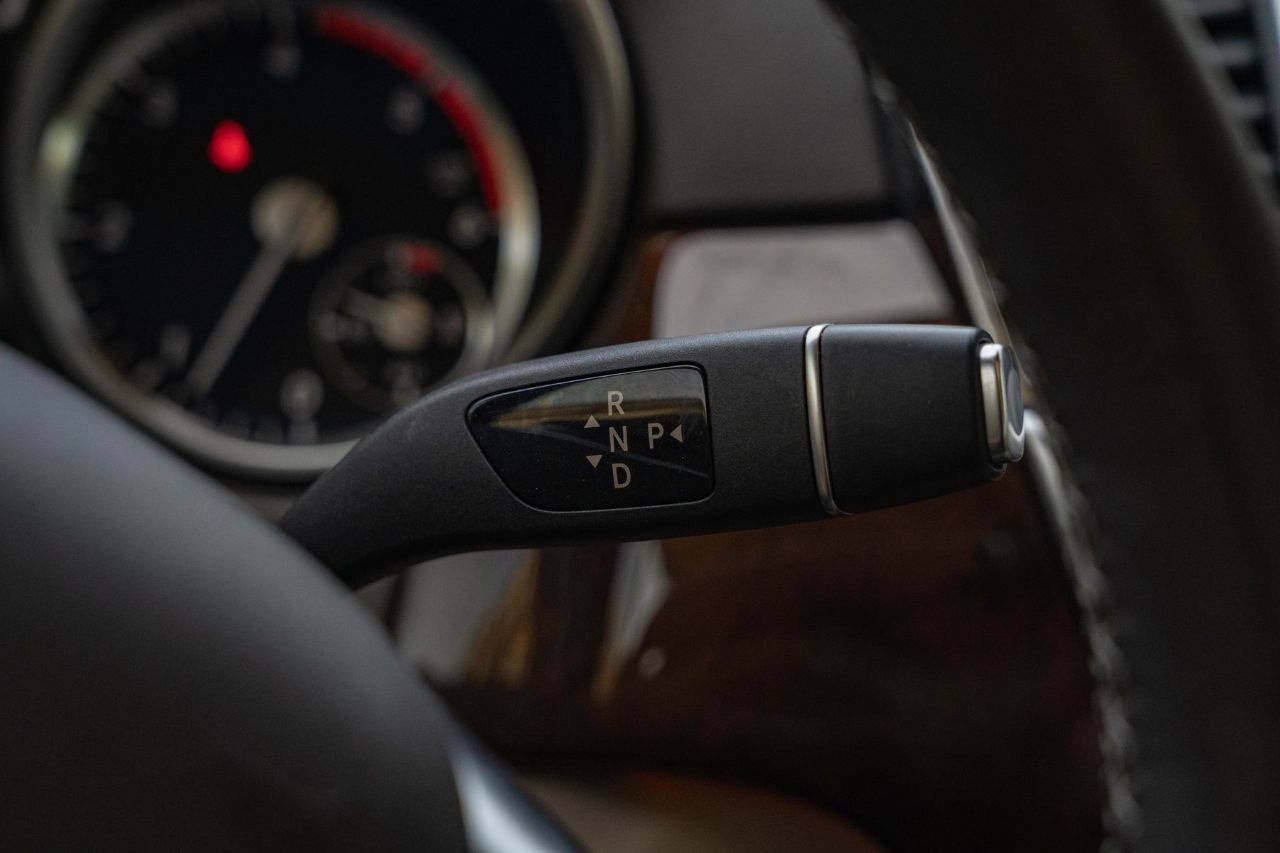 Mercedes-Benz M-Класс - фото 27