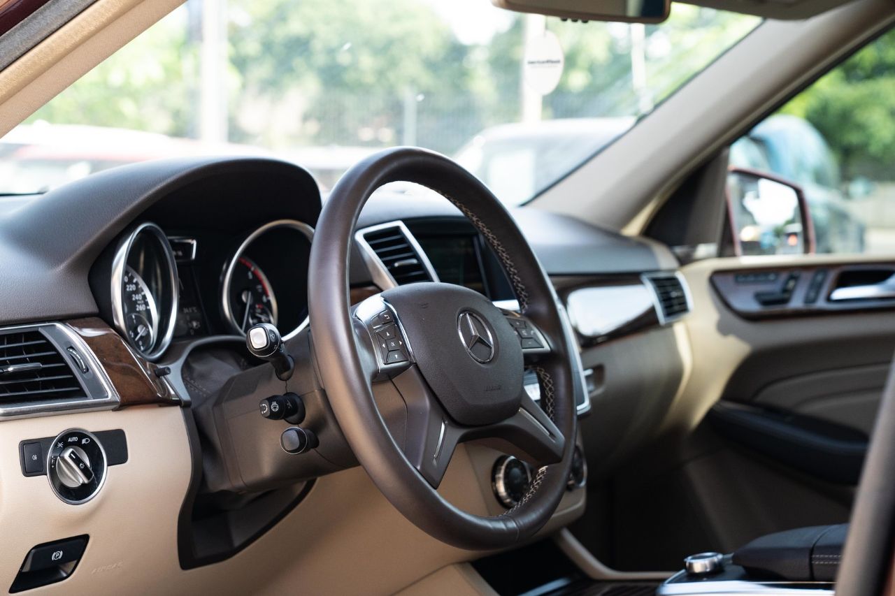 Mercedes-Benz M-Класс - фото 22