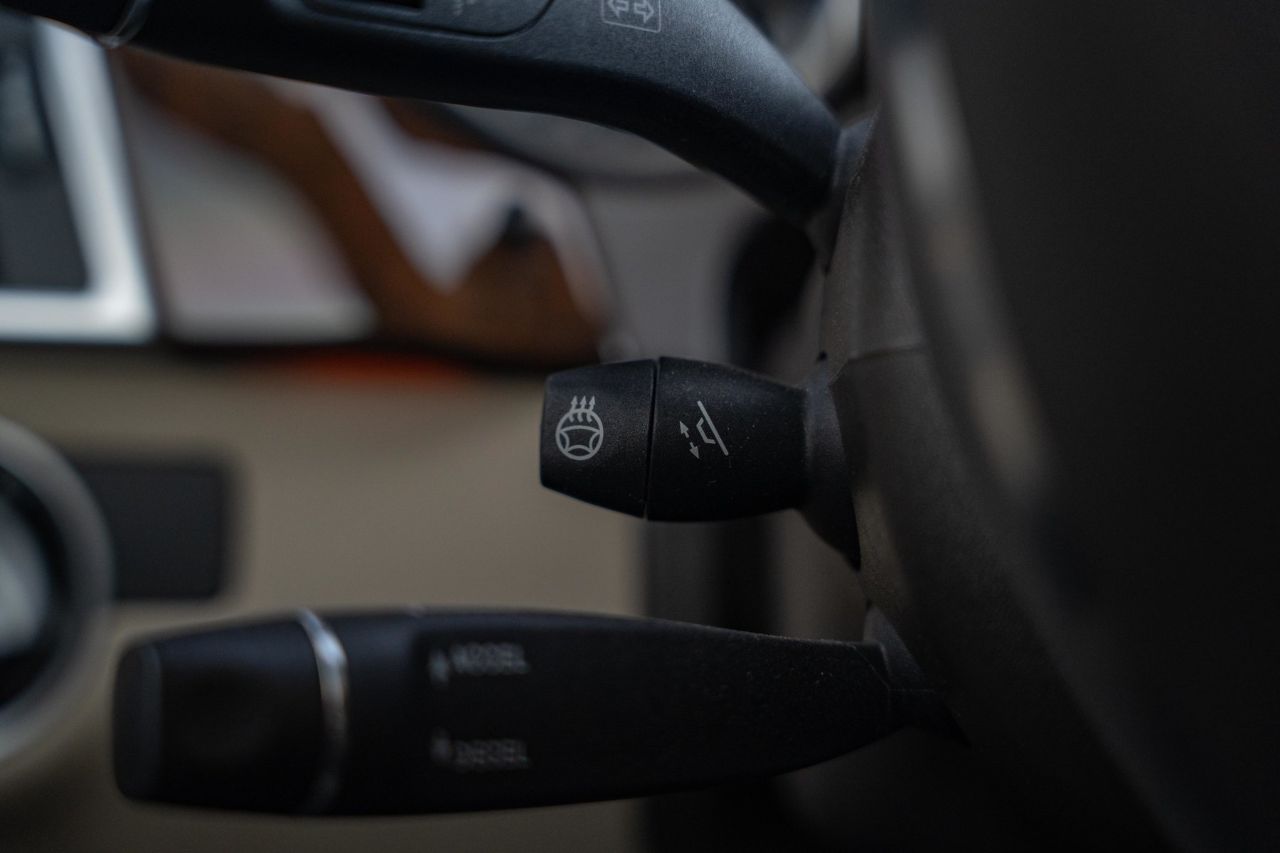 Mercedes-Benz M-Класс - фото 26