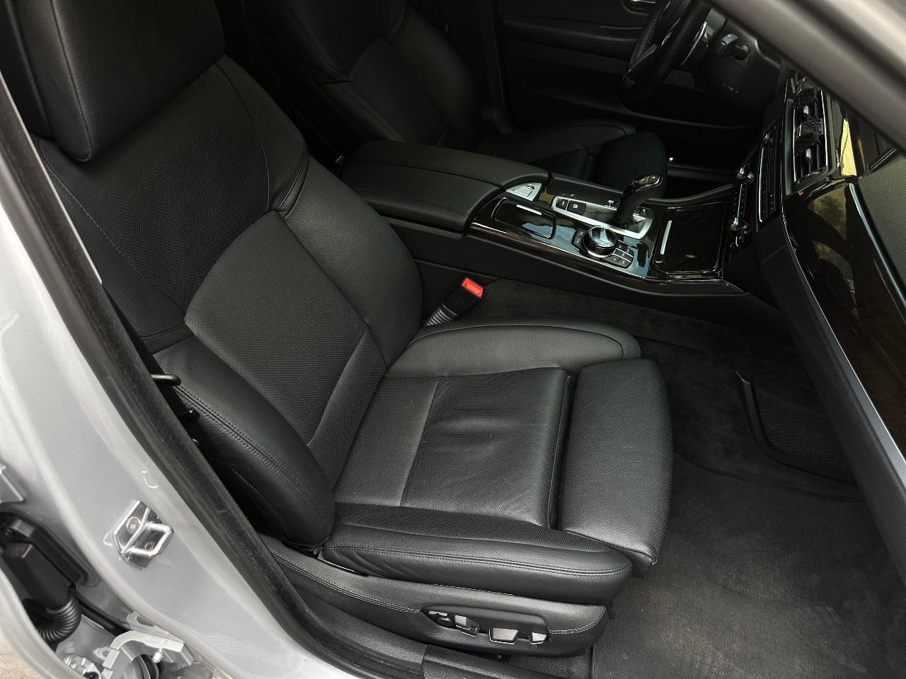 BMW 5 серії - фото 32