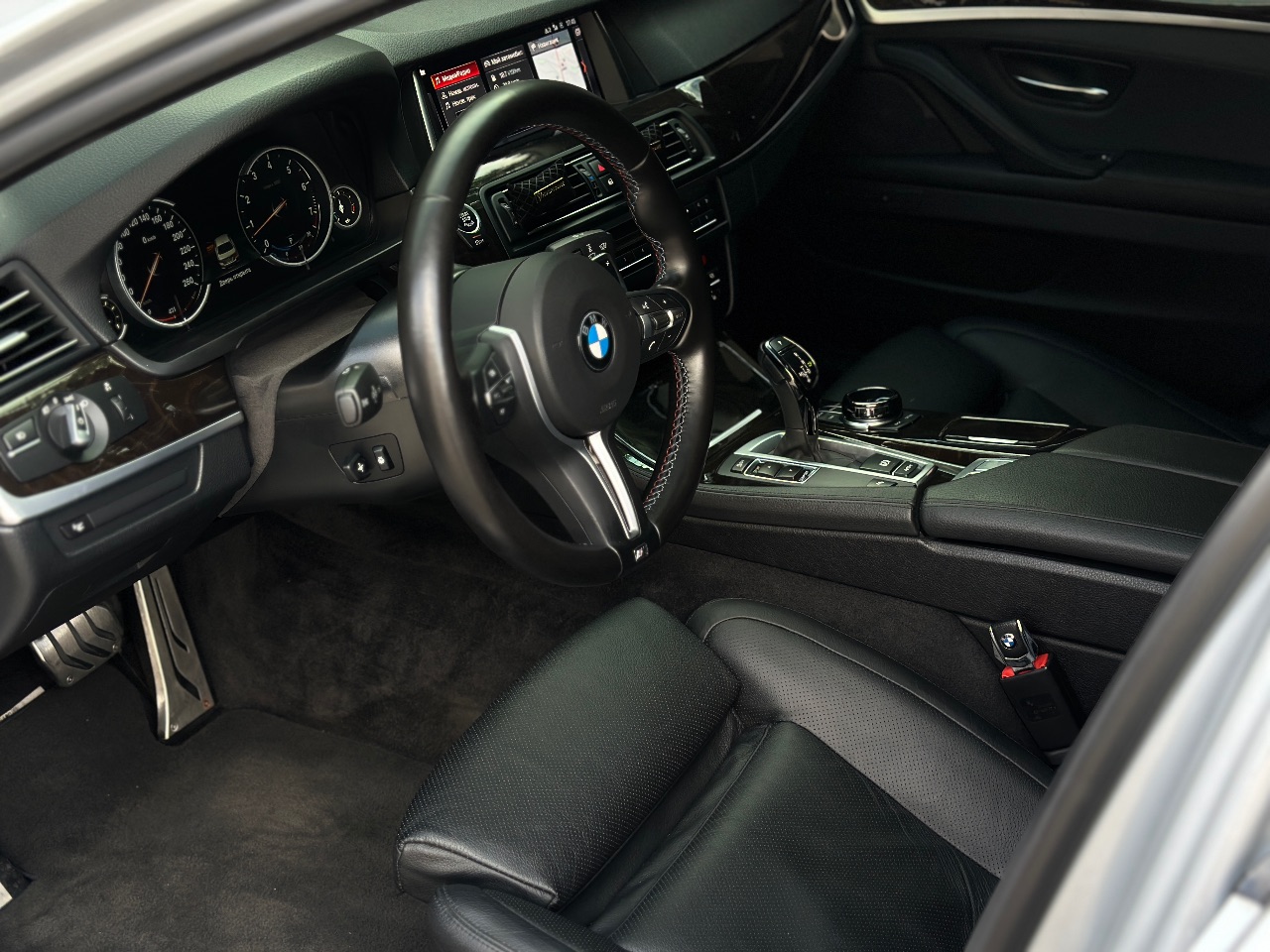 BMW 5 серії - фото 19