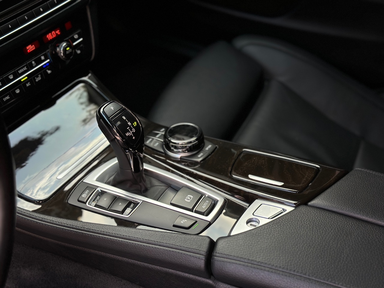 BMW 5 серії - фото 24