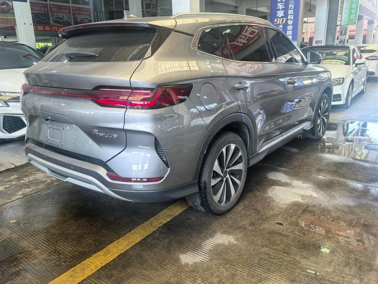 BYD Song Plus - фото 3