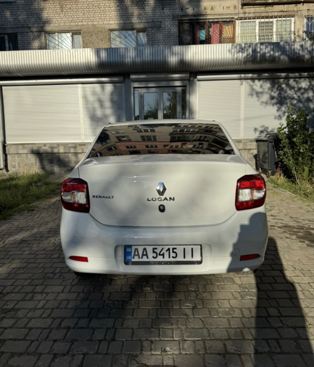 Renault Logan - фото 6