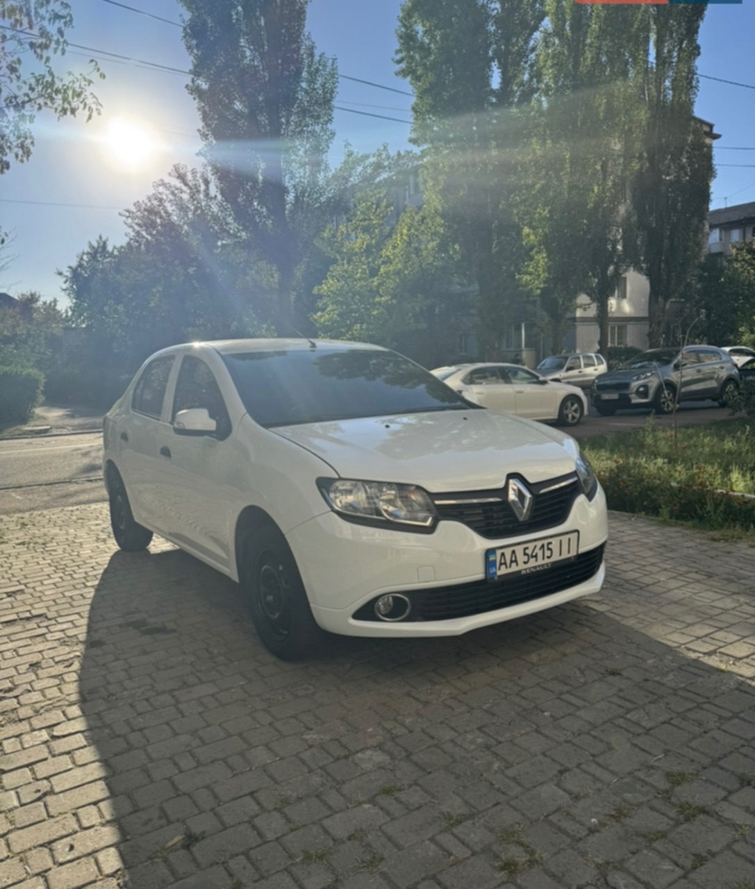 Renault Logan - фото 3