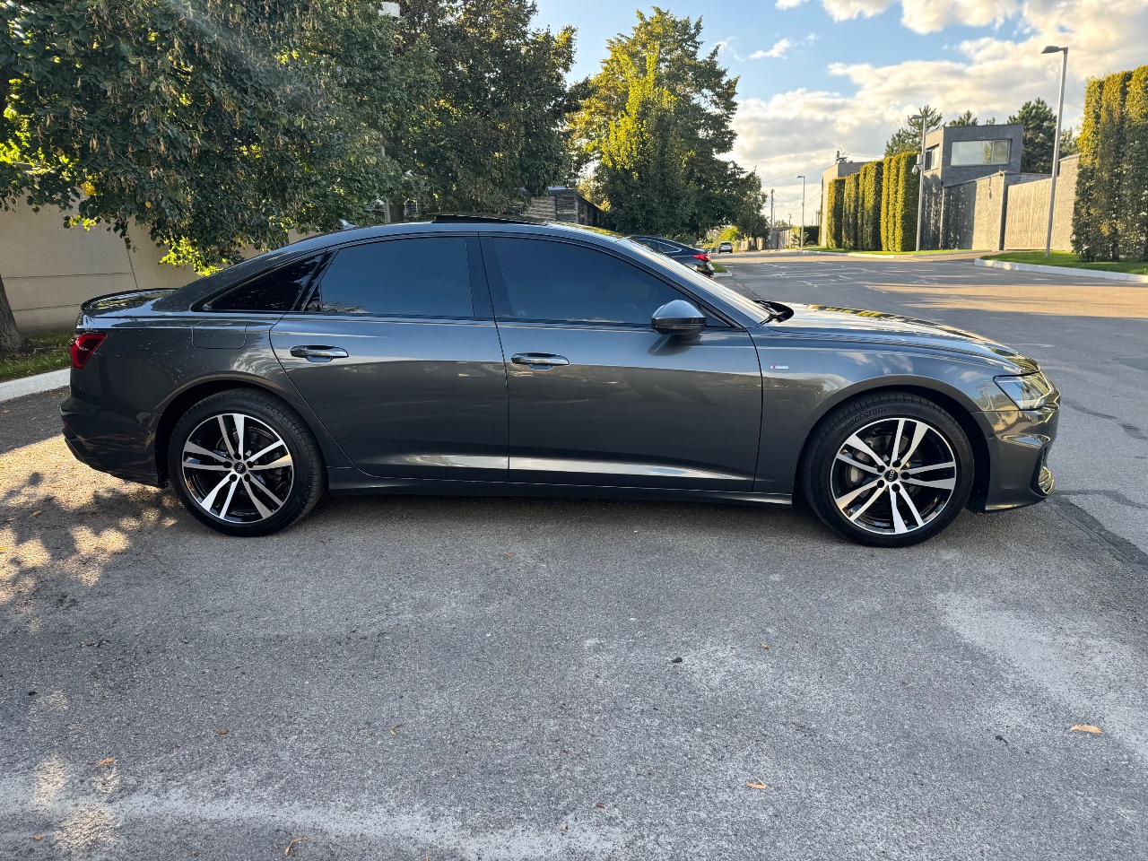 Audi A6 - фото 10