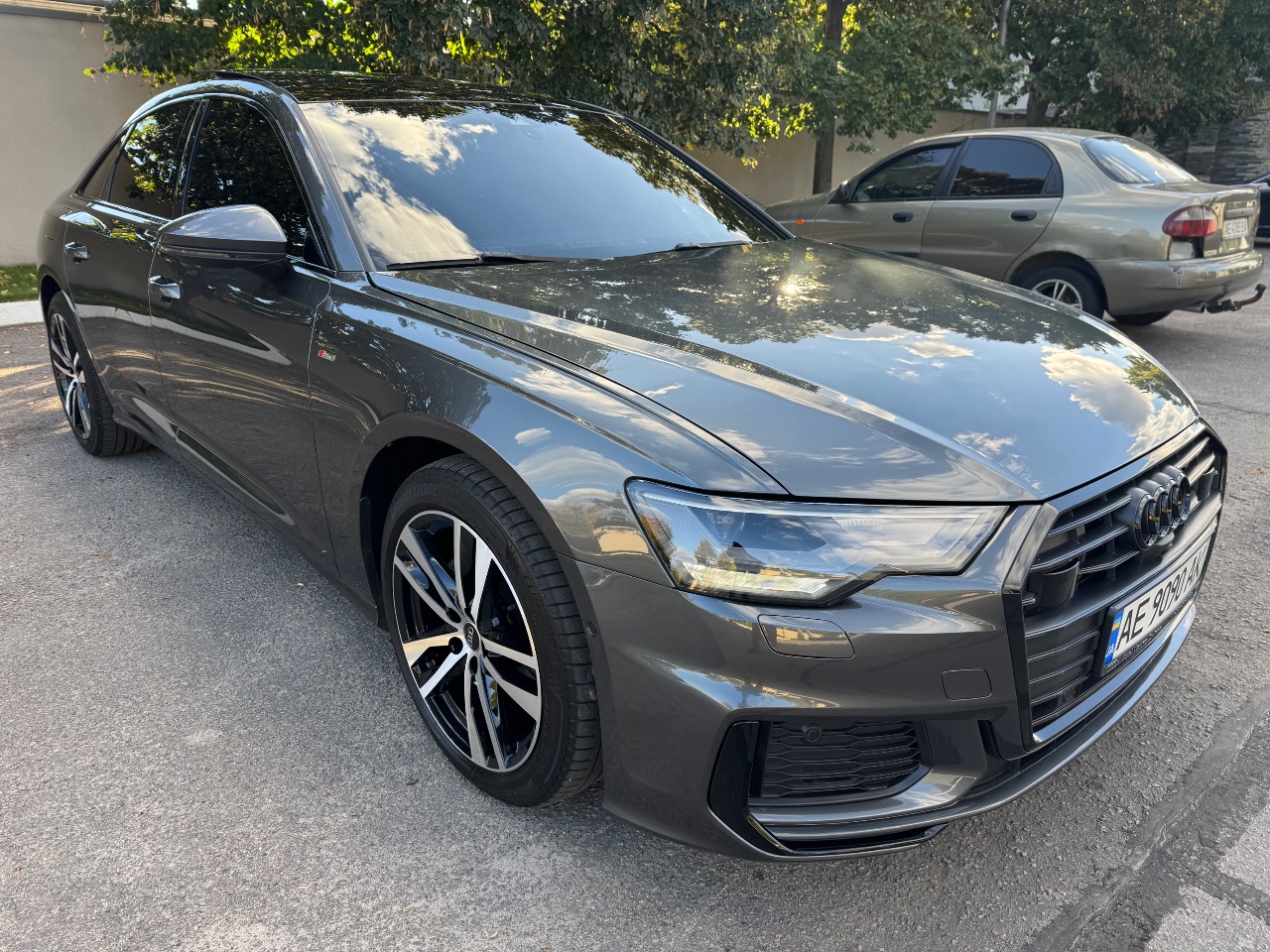 Audi A6 - фото 12