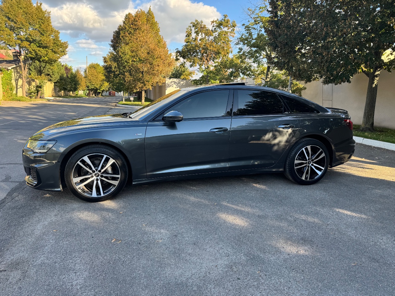 Audi A6 - фото 8