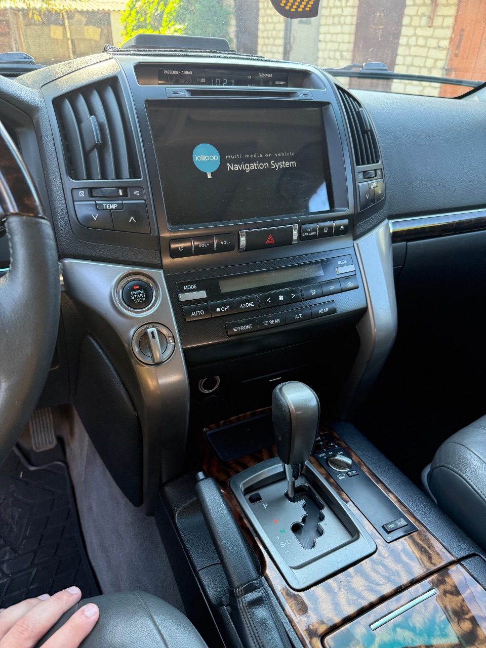 Toyota Land Cruiser - фото 9