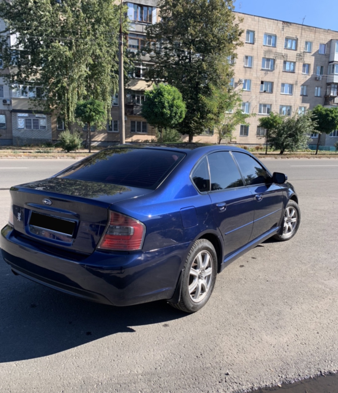 Subaru Legacy - фото 2