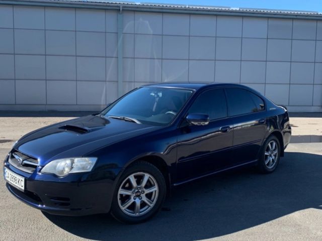 Subaru Legacy - фото 1