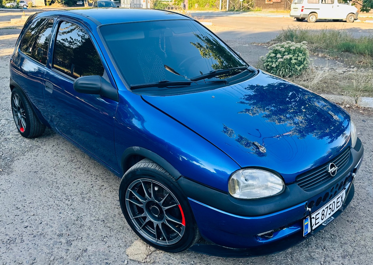 Opel Corsa - фото 4