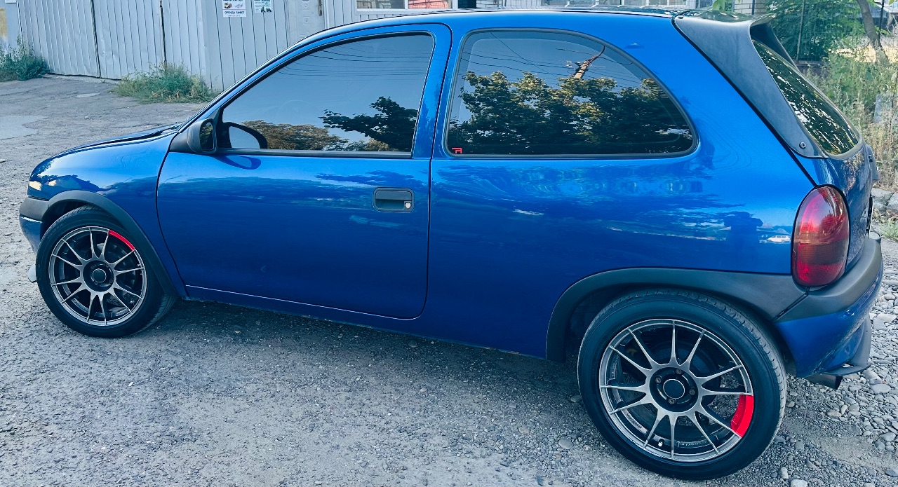 Opel Corsa - фото 5