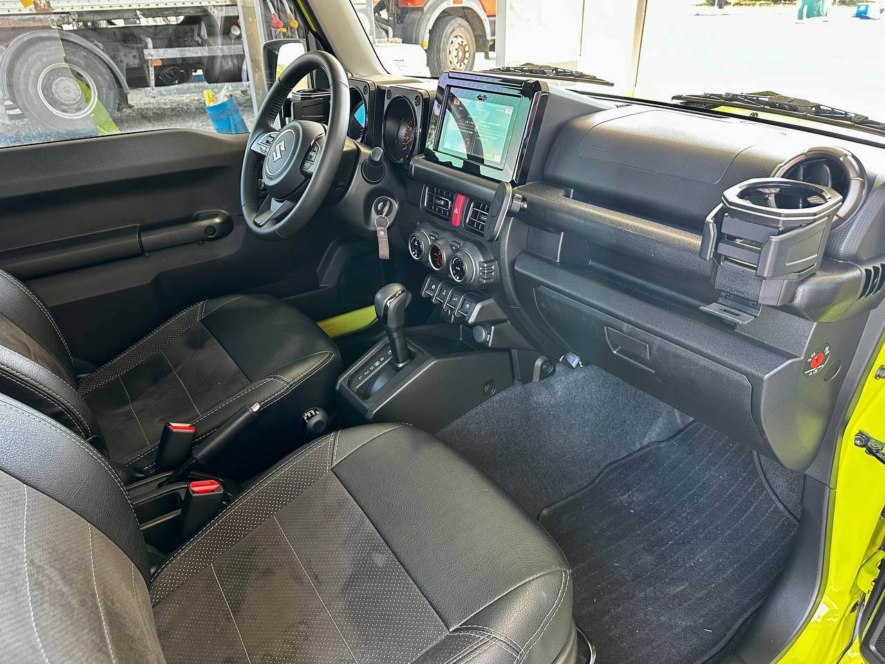 Suzuki Jimny - фото 16