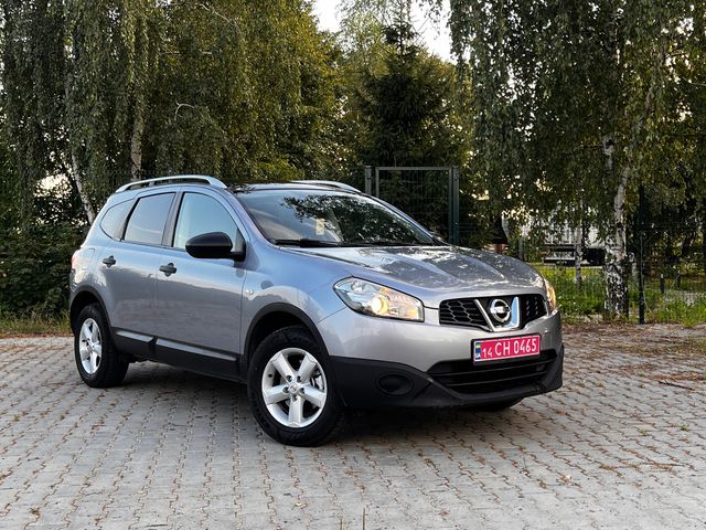 Nissan Qashqai+2 - фото 1