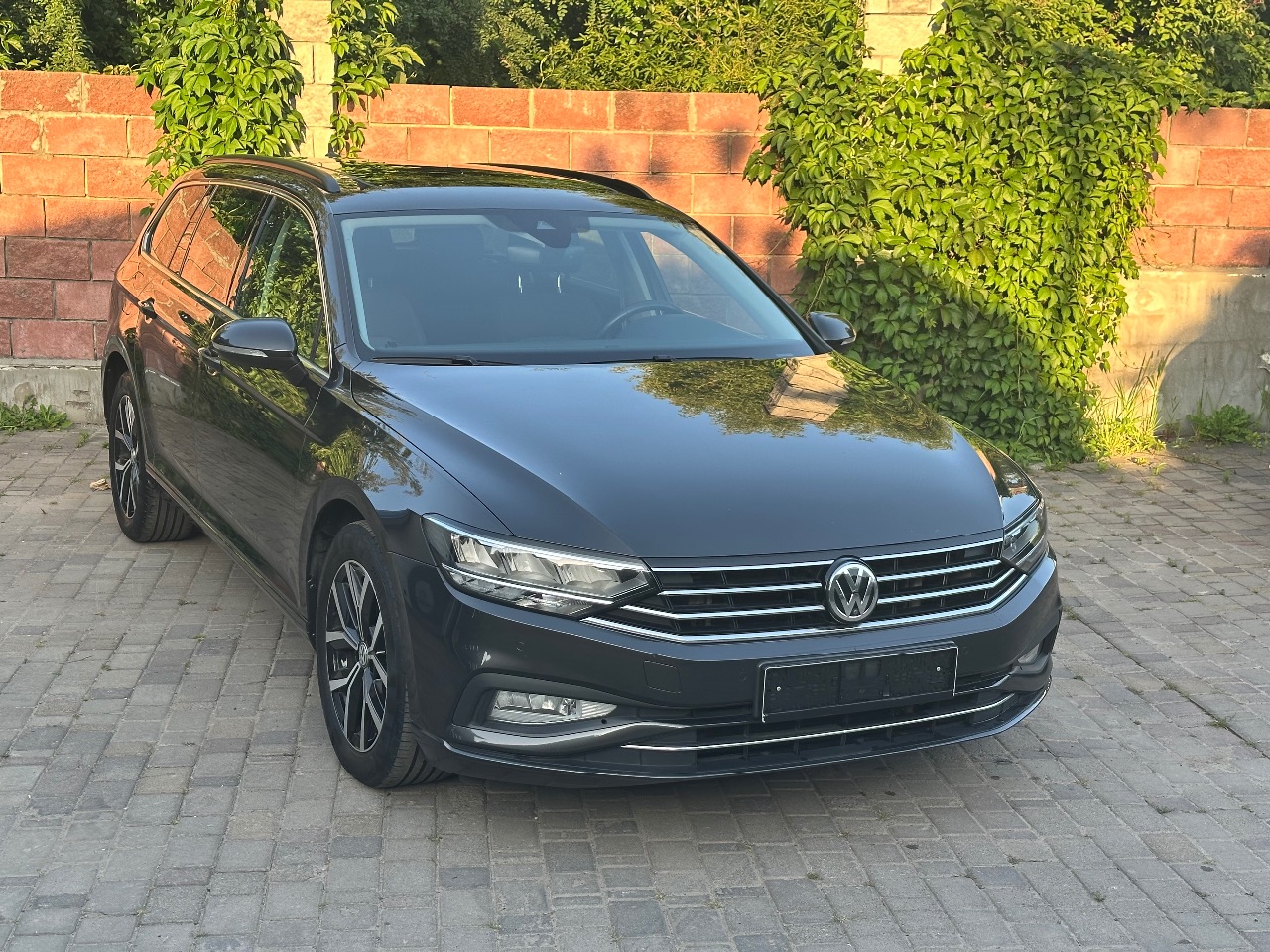 Volkswagen Passat - фото 2