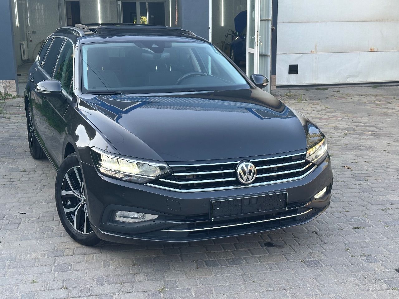 Volkswagen Passat - фото 4