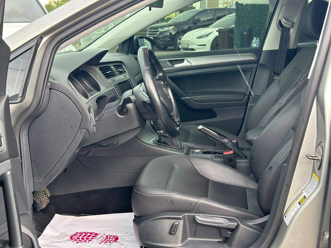 Volkswagen Golf - фото 14