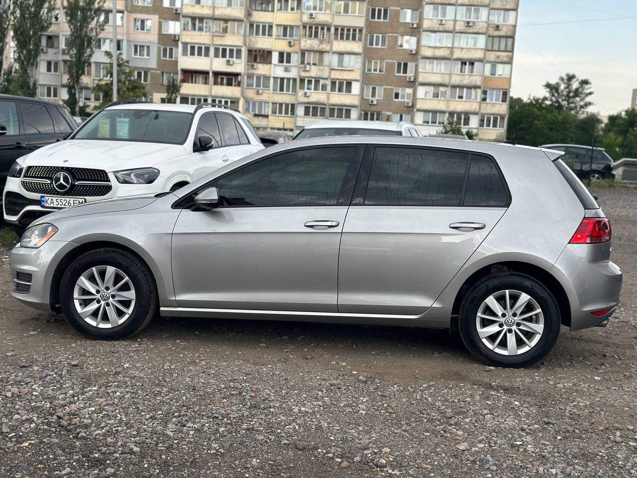 Volkswagen Golf - фото 12