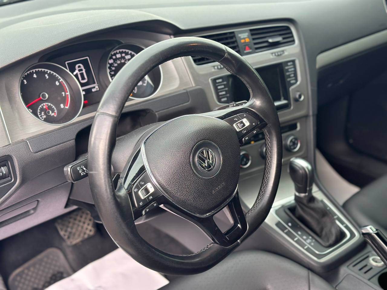 Volkswagen Golf - фото 17