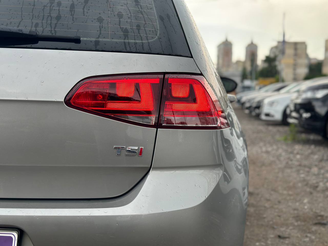 Volkswagen Golf - фото 20