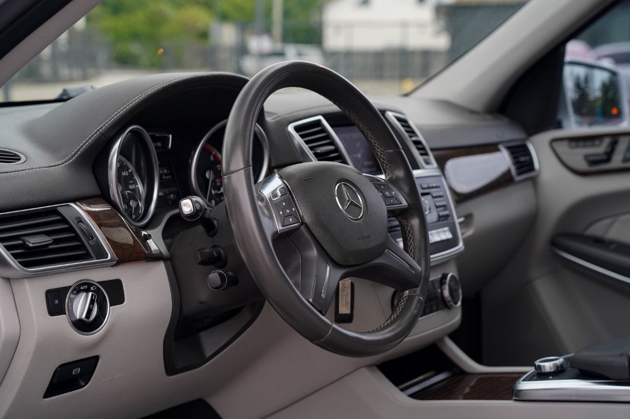 Mercedes-Benz GL-Класс - фото 20