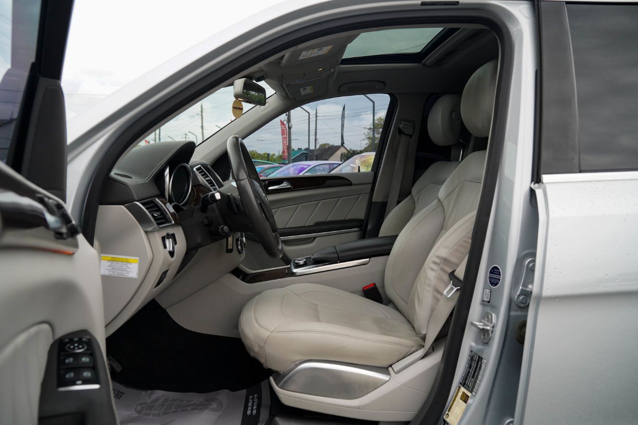 Mercedes-Benz GL-Класс - фото 16