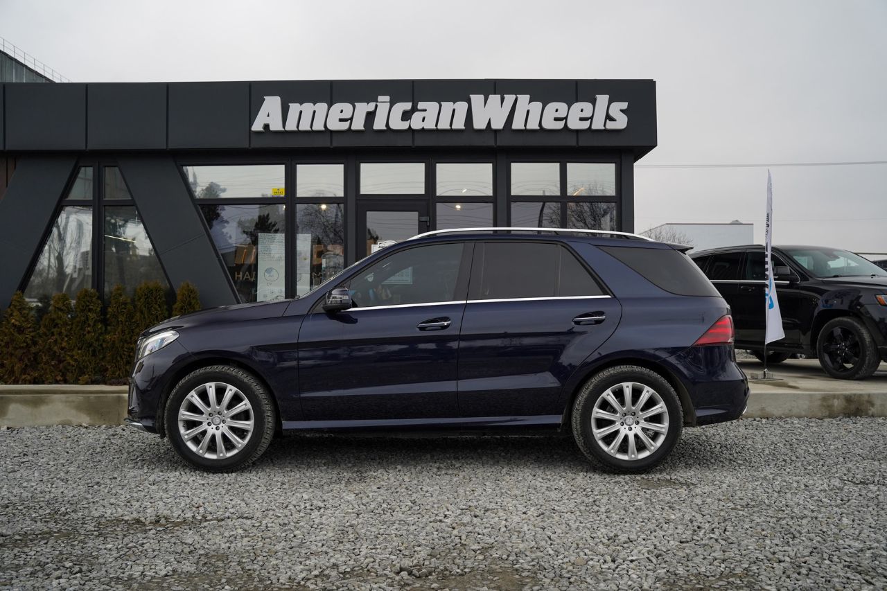 Mercedes-Benz GLE - фото 4