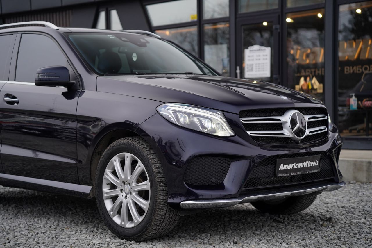 Mercedes-Benz GLE - фото 9