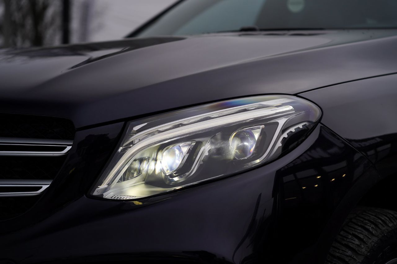 Mercedes-Benz GLE - фото 10