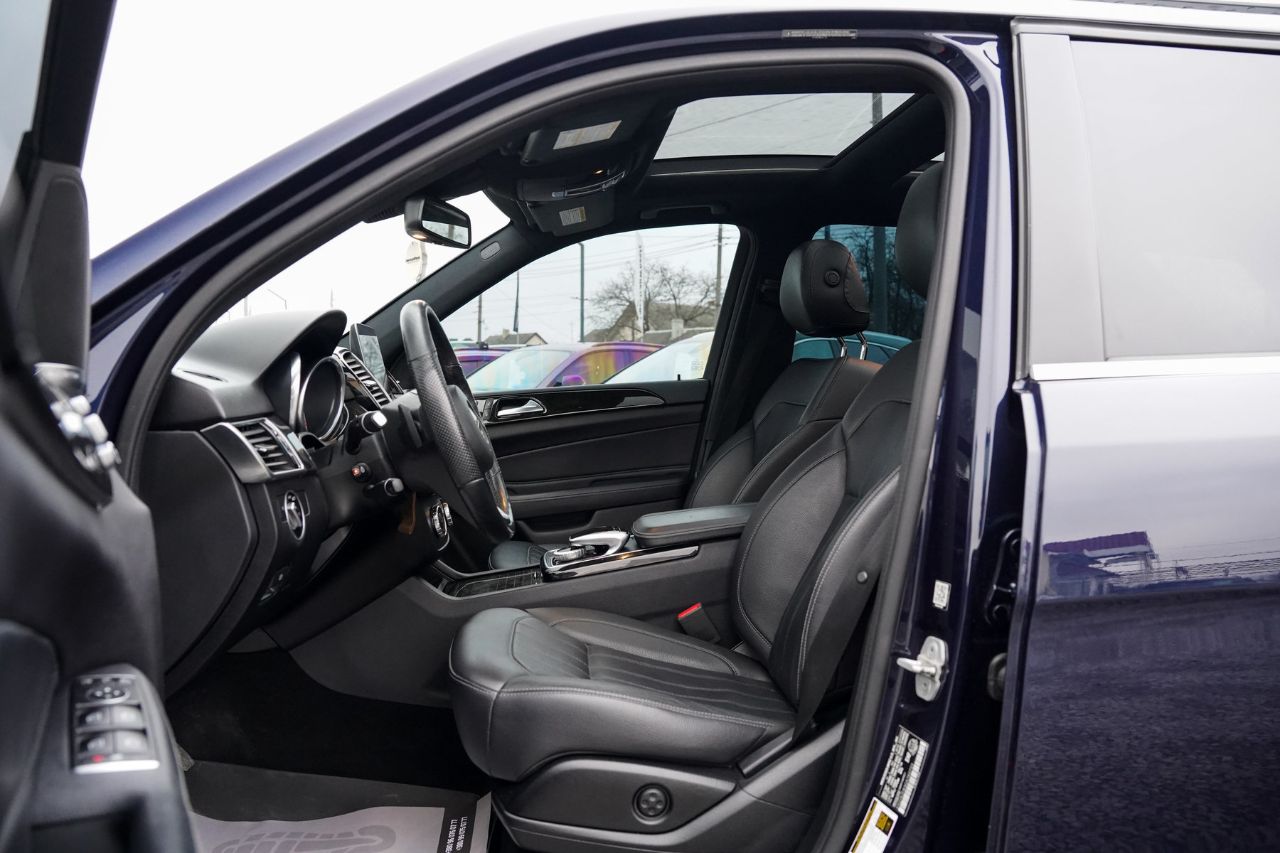 Mercedes-Benz GLE - фото 16