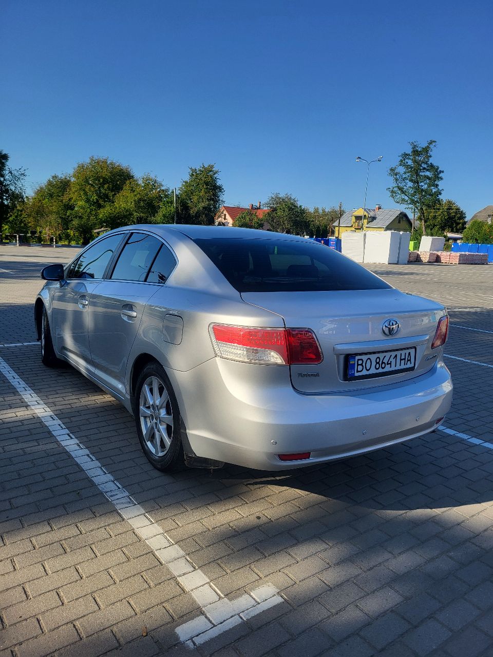 Toyota Avensis - фото 9