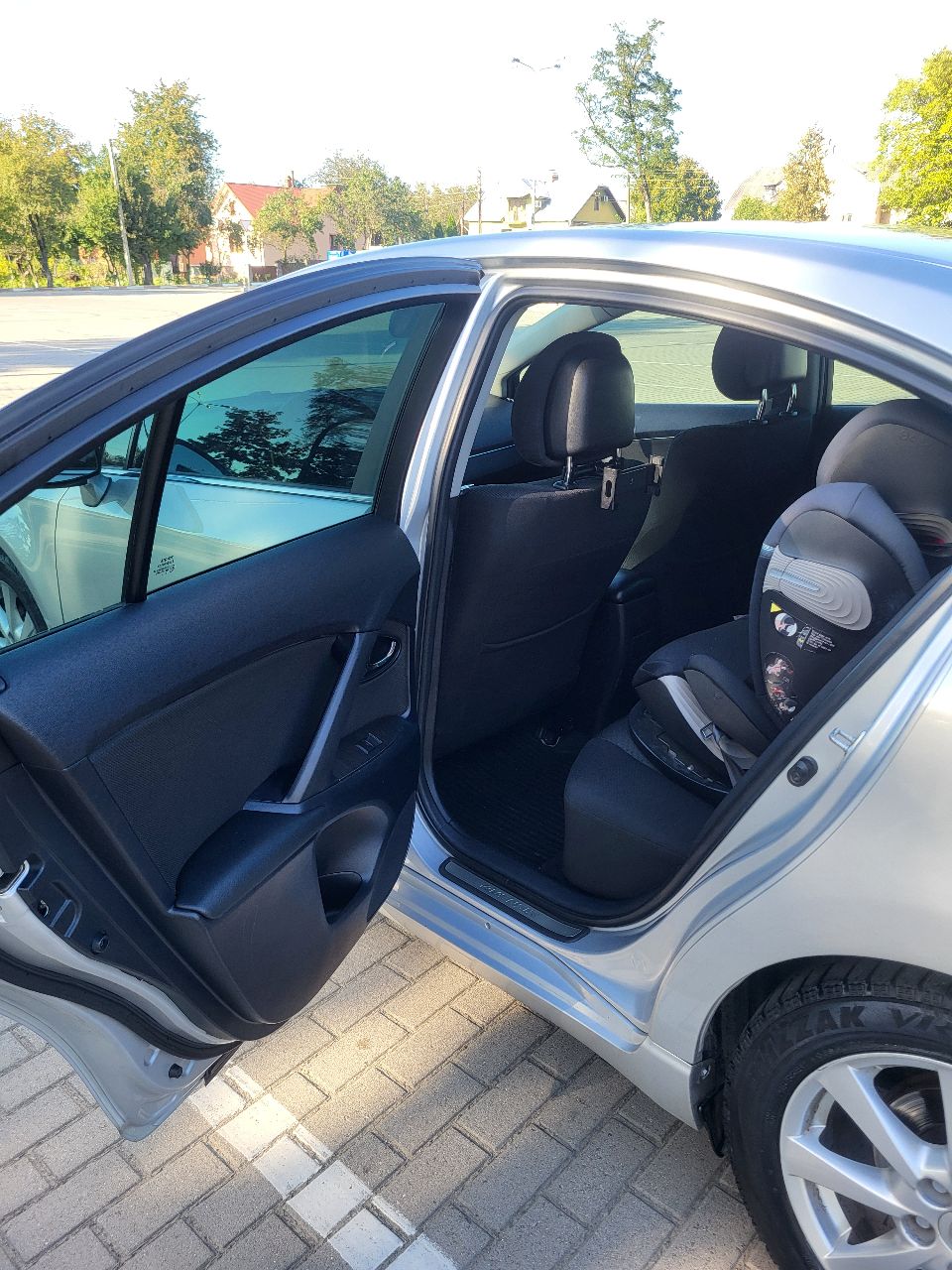 Toyota Avensis - фото 16