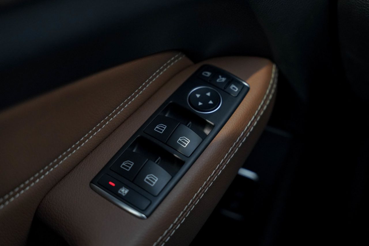 Mercedes-Benz GLE - фото 22