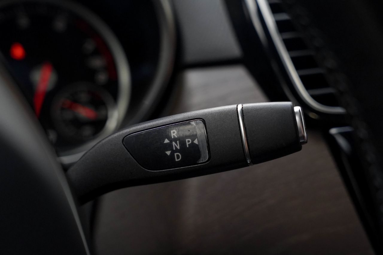 Mercedes-Benz GLE - фото 28