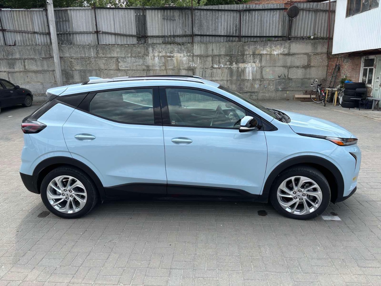 Chevrolet Bolt EUV - фото 8