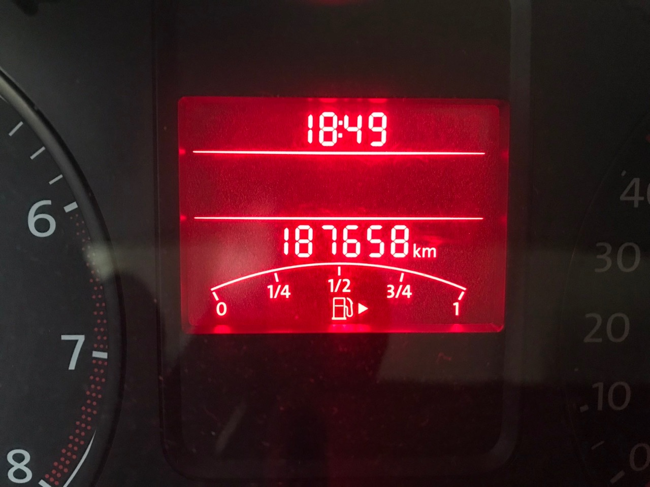 Volkswagen Polo - фото 12