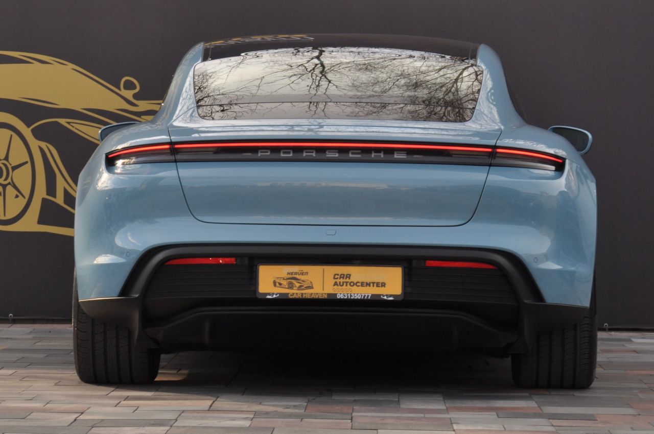 Porsche Taycan - фото 12