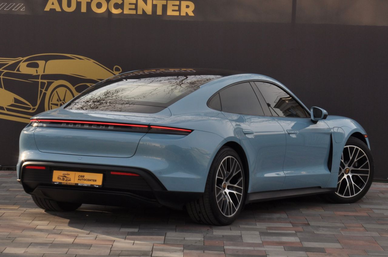 Porsche Taycan - фото 14