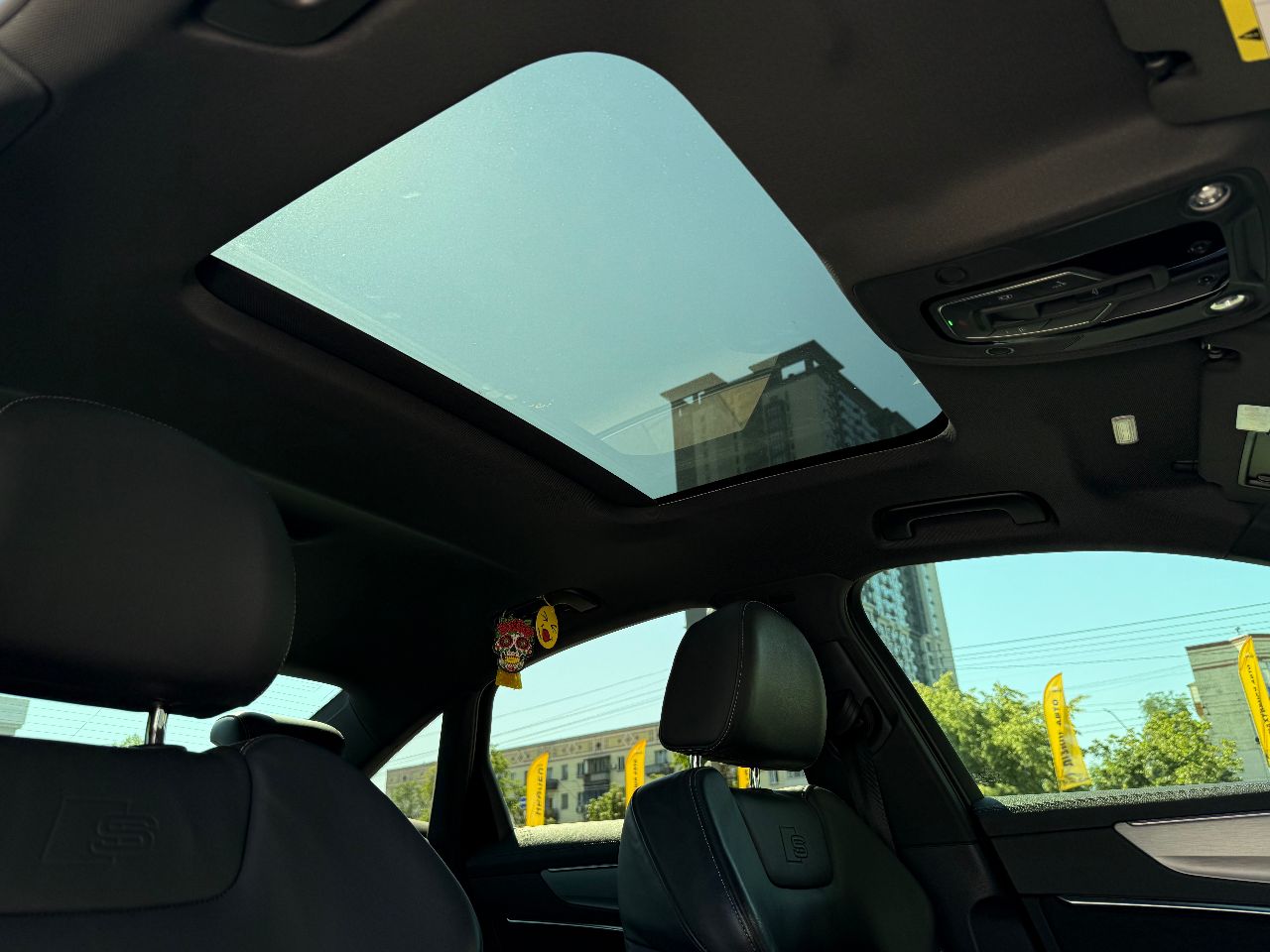 Audi A6 - фото 23