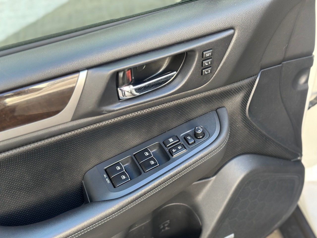 Subaru Outback - фото 9