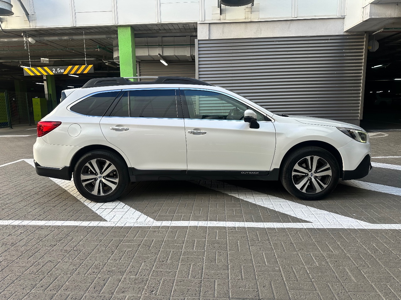 Subaru Outback - фото 6